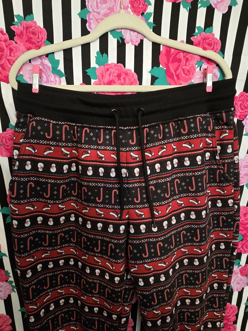 ADTN Holiday Printed Black Sherpa Lined Joggers